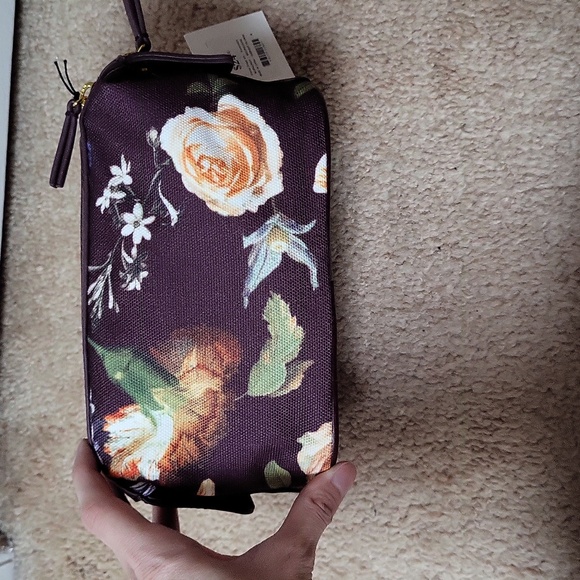 NWT! Floral Burgundy Dropp Kit/Toiletry Bag/Makeup Bag! - Picture 4 of 16